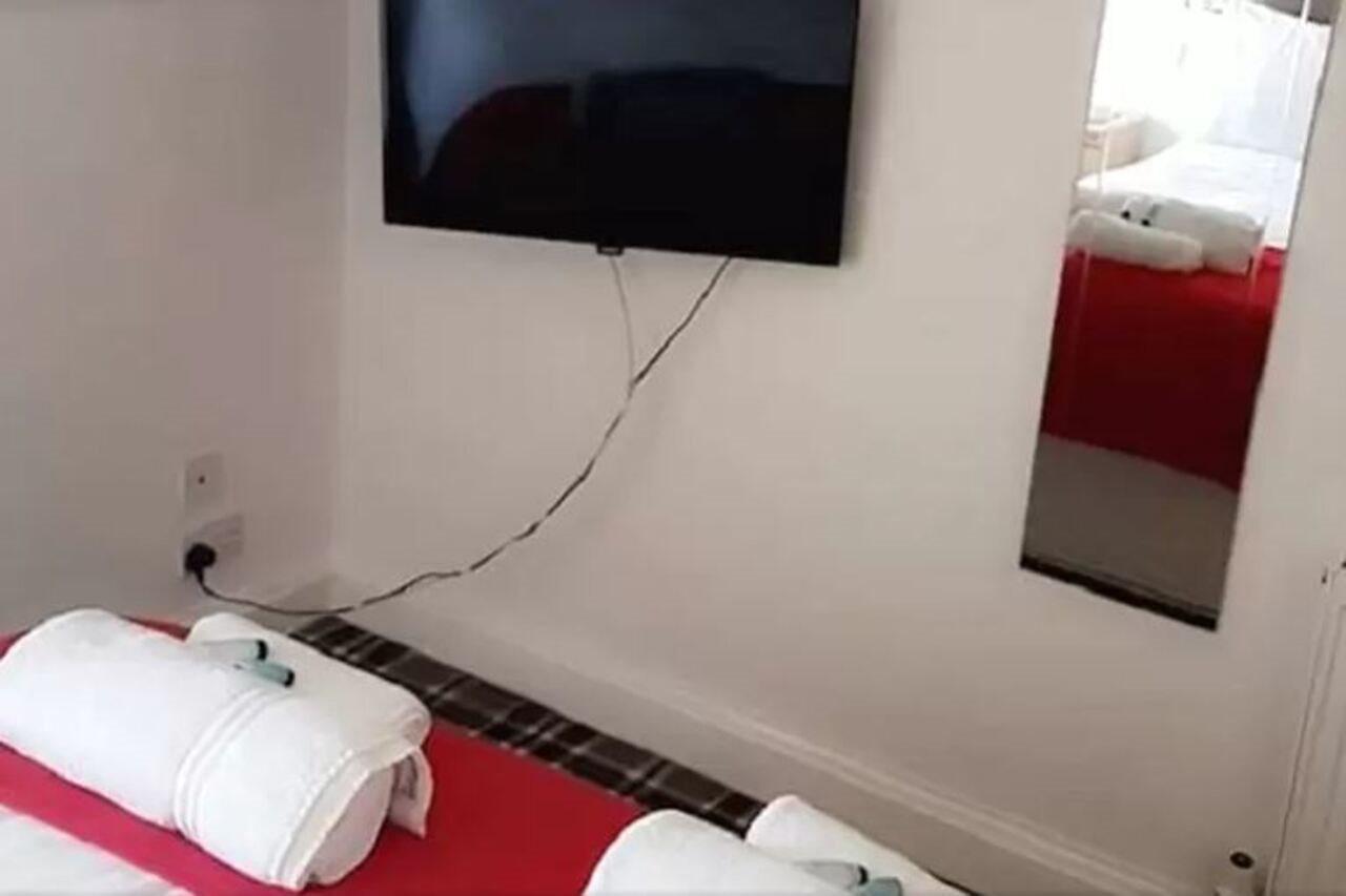 Oyo Gothenburg Hotel دنفرملاين المظهر الخارجي الصورة